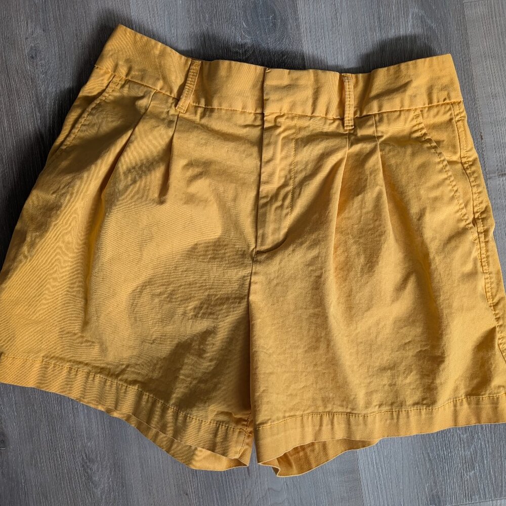 SOLD ELSEWHERE – DO NOT RELIST Women’s High-Waisted Cotton Shorts